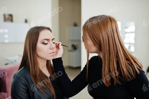 Preview: Make up artist concept