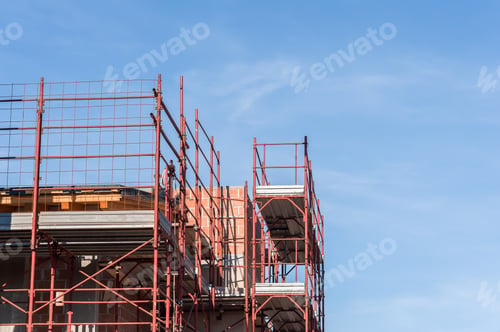 Preview: House and scaffolding
