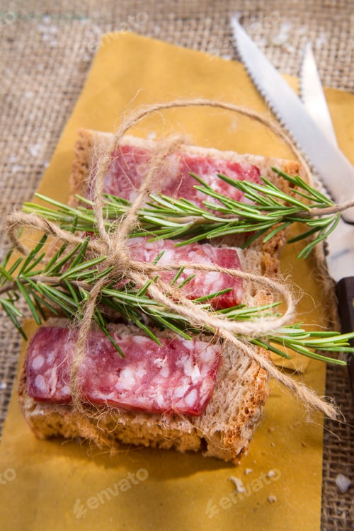 Vorschau: Brot und Salami