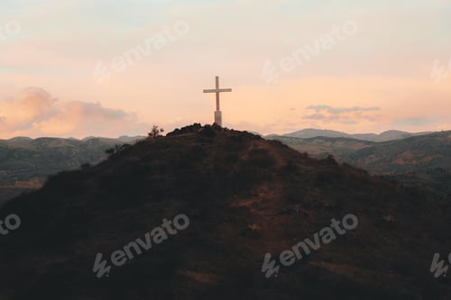 Preview: Cross on the Mountain