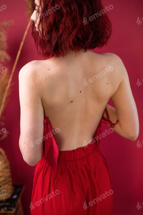 Preview: nice lady in red lingery on red background