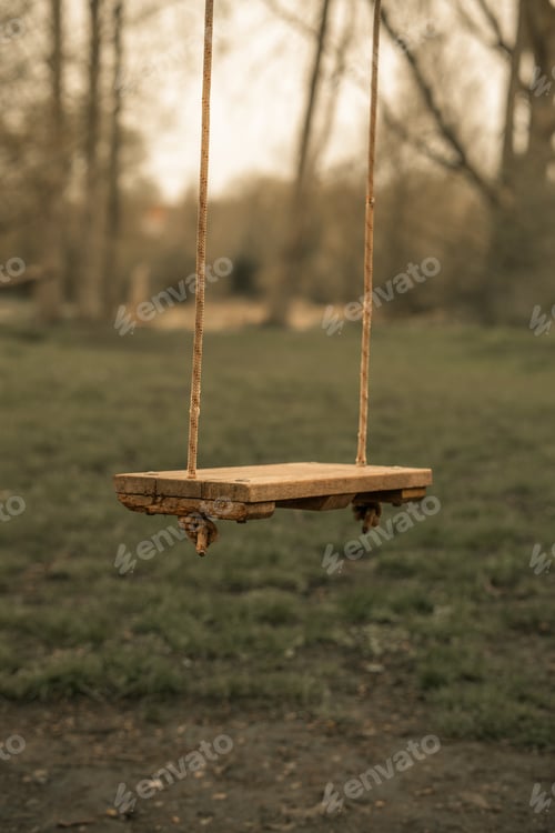 Preview: Wooden Swing