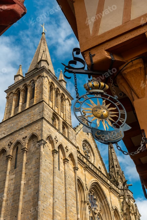 Preview: Vannes medieval, old wooden houses and St. Peter's Cathedral Basilica