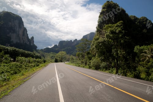 Preview: The Beautiful romantic mountain route in Thailand