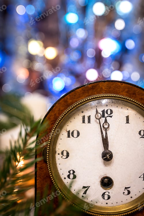 Preview: Christmas clock with festive decoration