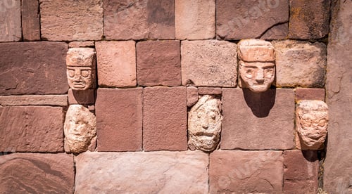 Preview: Detail of head sculptures at Tiwanaku (Tiahuanaco) - La Paz, Bolivia
