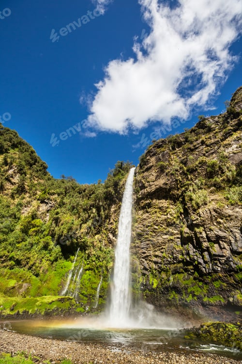 Preview: Waterfall in Ecuador