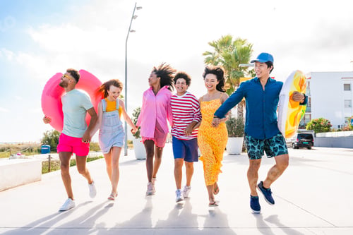 Preview: Group of young best friends bonding outdoors