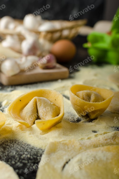 Preview: Making pasta from italian flour semolina