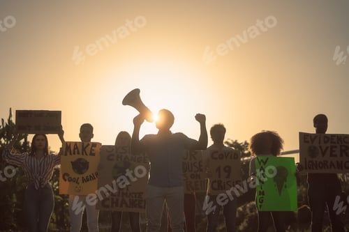 Preview: Demonstrators group protesting for climate change