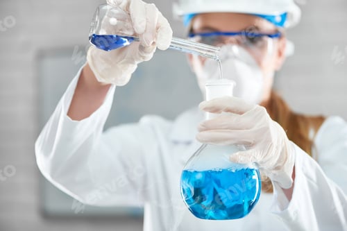 Preview: Female chemist working at the laboratory