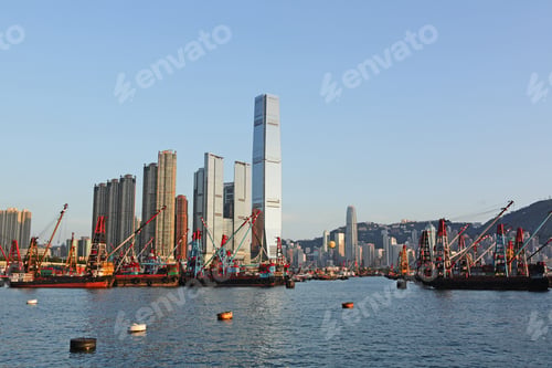 Preview: Hong Kong harbour with working ship