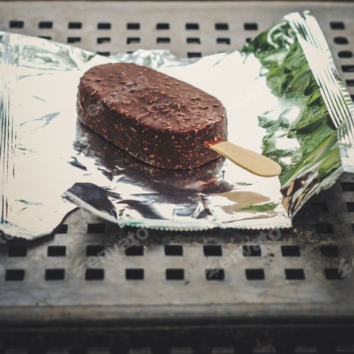 Preview: Ice-Cream On A Stick In Chocolate Glaze