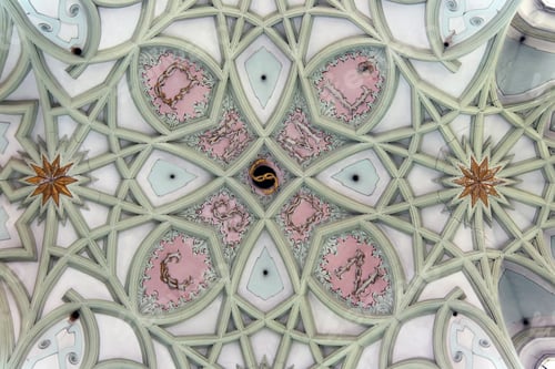 Preview: Gothic vault of the ceiling - view from below
