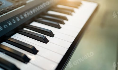 Preview: A black and white keyboard with white keys.