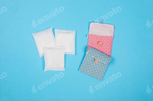 Preview: sanitary pads in individual packing in handbag