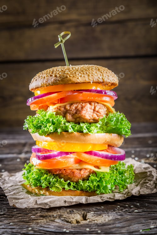 Preview: Double-decker homemade burger made from fresh vegetables