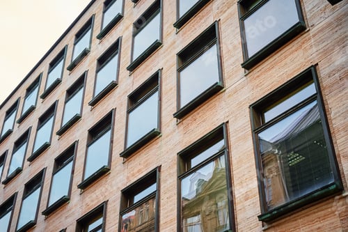 Preview: Modern building with windows