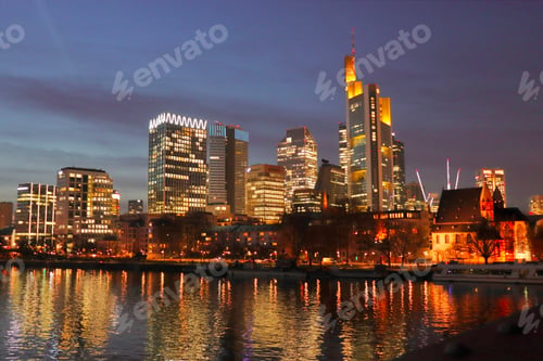 Vista previa: Skyscrapers in Frankfurt am Main at night