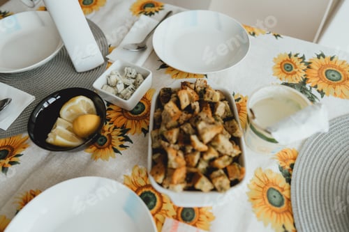 Preview: Table full of food