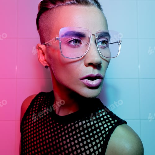 Preview: Tomboy Sexy Girl with short hair and luxury glasses. Fashion Par