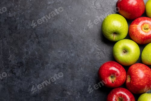Preview: Red and green garden apples