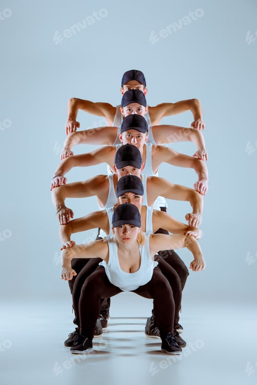 Preview: Group of men and women dancing hip hop choreography