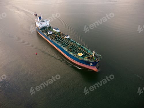 Preview: Large general cargo ship tanker bulk carrier, aerial view.