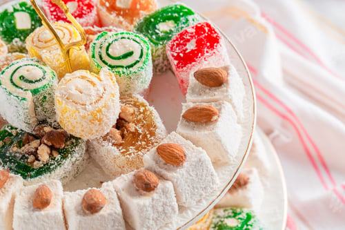 Preview: Turkish delight on a wooden table