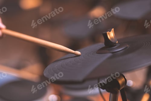 Preview: Male hands playing the drums