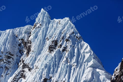 Preview: Cordillera