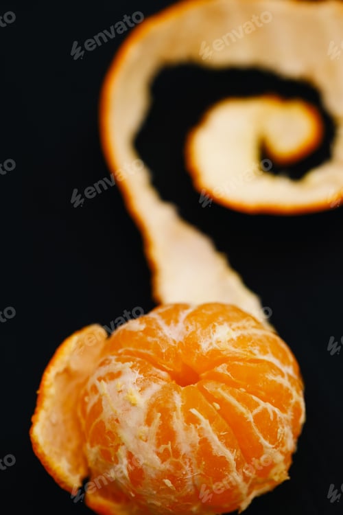 Preview: Mandarin on the table