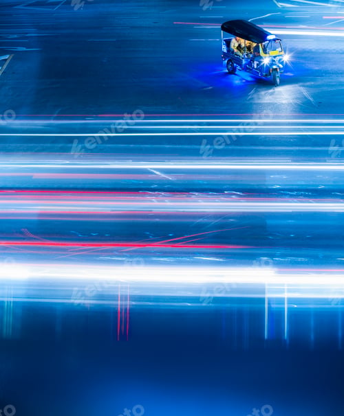 Preview: Thailand, Traffic in Bangkok at night, Tuk-Tuk waiting