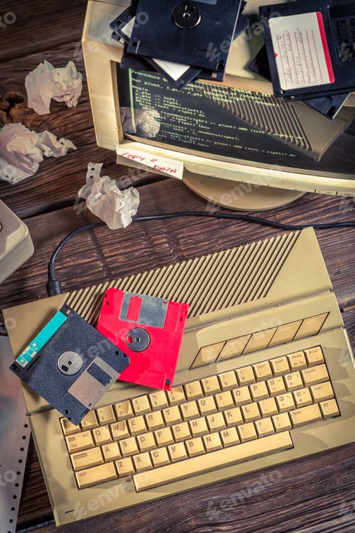 Preview: Finding solutions algorithm of programming languages on old wooden table