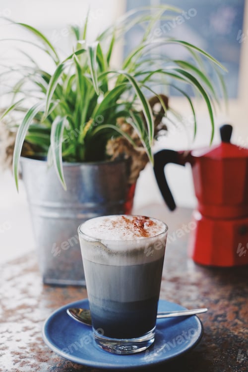 Preview: Charcoal latte coffee in the cafe