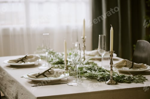 Preview: Holiday Table in Dining Room