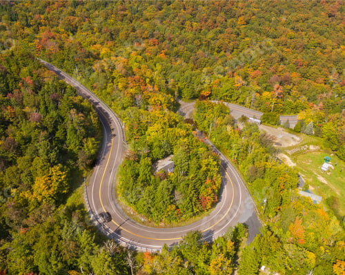 Preview: Winding mountain road in autumn