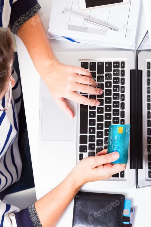 Preview: Online shopping concept