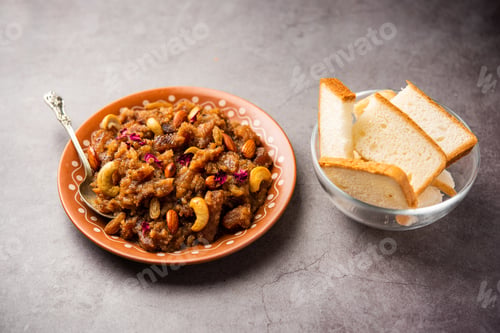 Preview: bread halwa also called halva, sheera, pudding or suji is an instant sweet dish from India