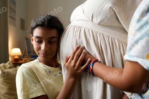 Preview: Girls caring about their mother