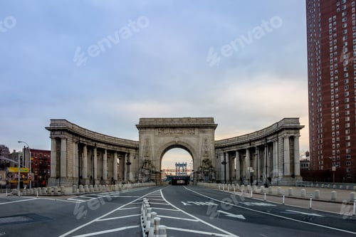 Preview: Manhattan Bridge Arch Entrance - New York, USA