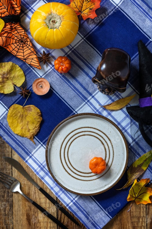 Preview: Halloween day decoration party, Halloween festive table setting with pumpkins.