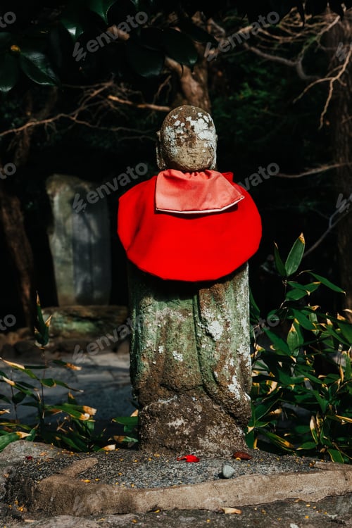 Preview: Buddhist Statue Shrine at Hasadera Temple Kamakura, Japan