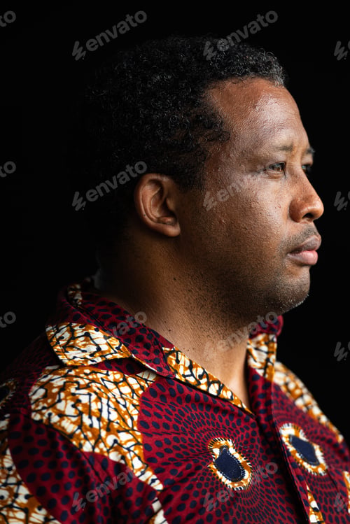 Preview: Portrait of handsome black man profile view