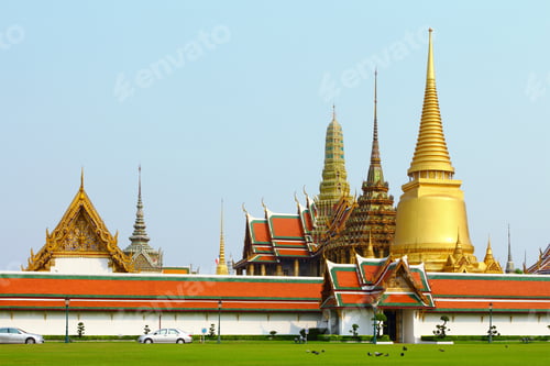 Preview: Grand Palace and Temple of Emerald Buddha complex in Bangkok