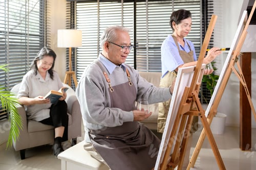 Preview: Group of Asian senior people are enjoy painting
