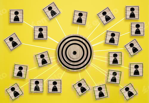 Preview: A wooden round target and wooden cubes with figure icon are connected