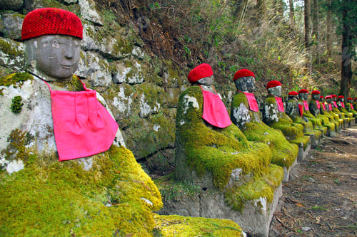 Preview: Row of ancient stone statues in Japan