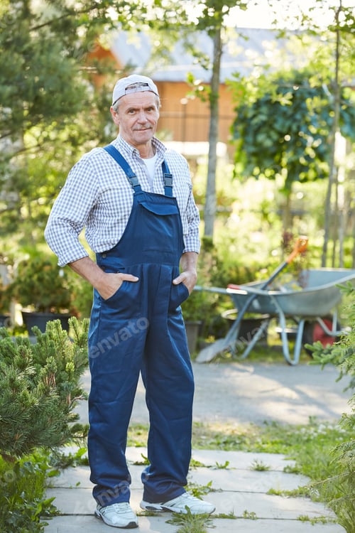 Preview: Plantation Worker