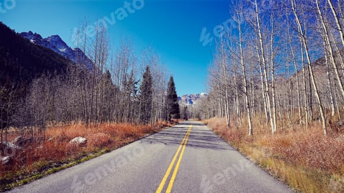 Preview: Color toned scenic road, travel concept, USA